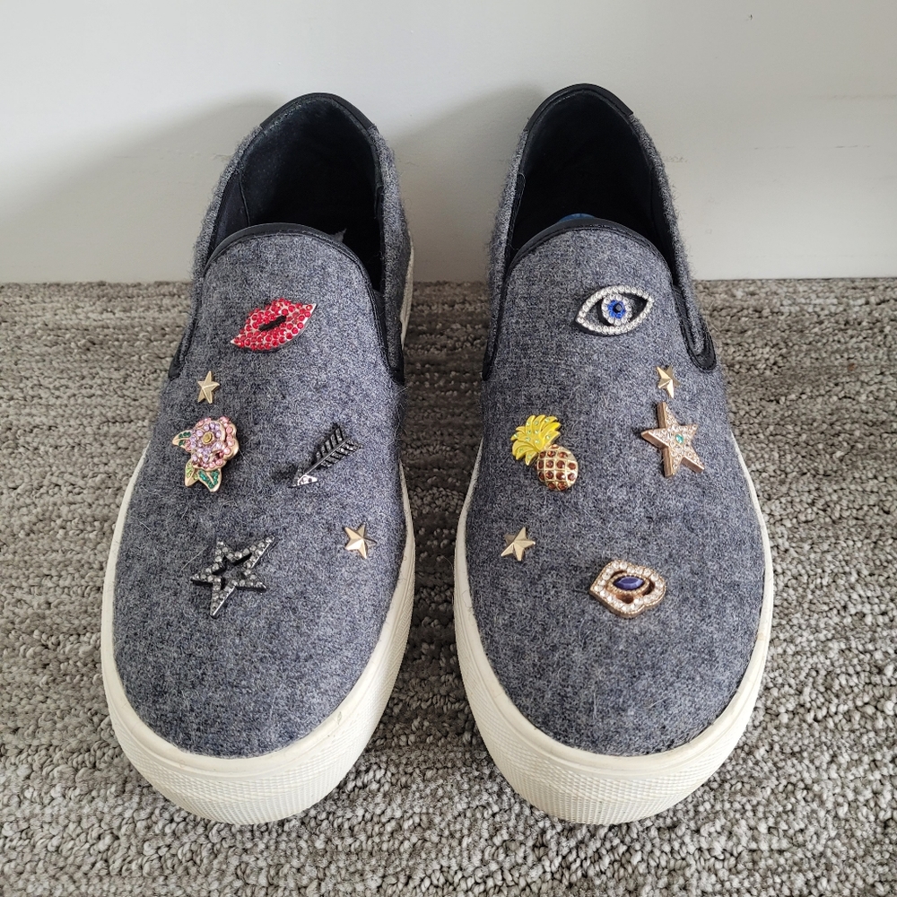 Steven by Steve Madden Gerry Sneakers Slip on Pin Details Size 7.5